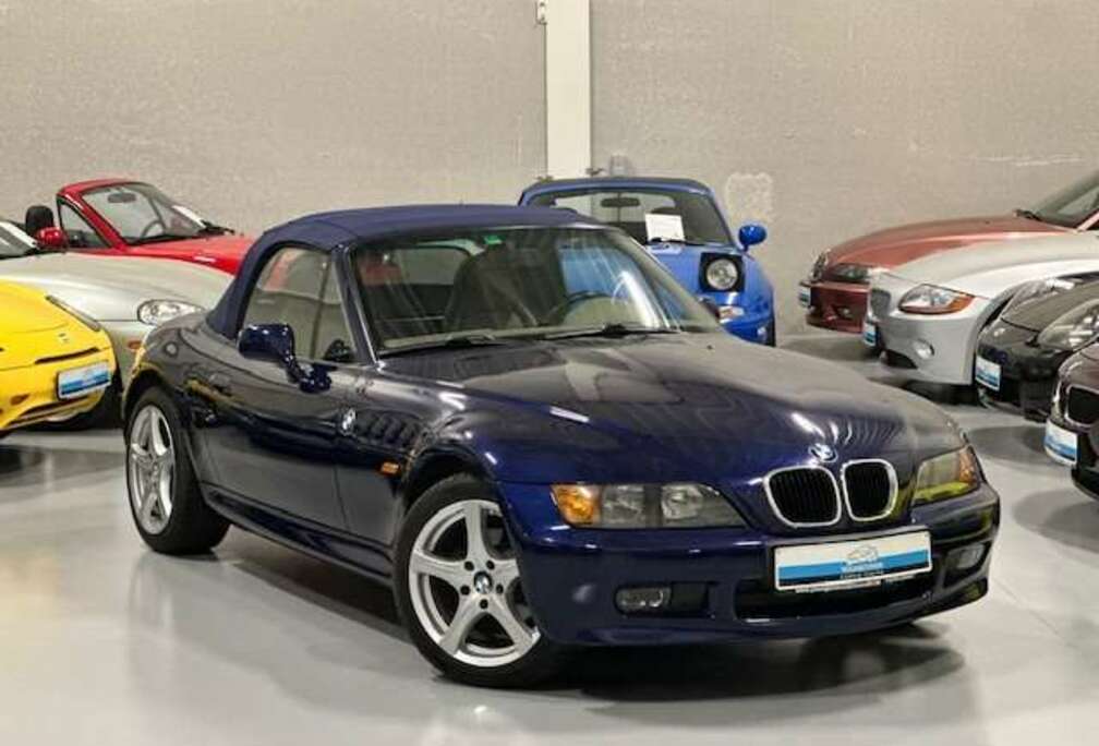 BMW 1.9i 16v automaat  Nieuwe softtop  Mooie staat