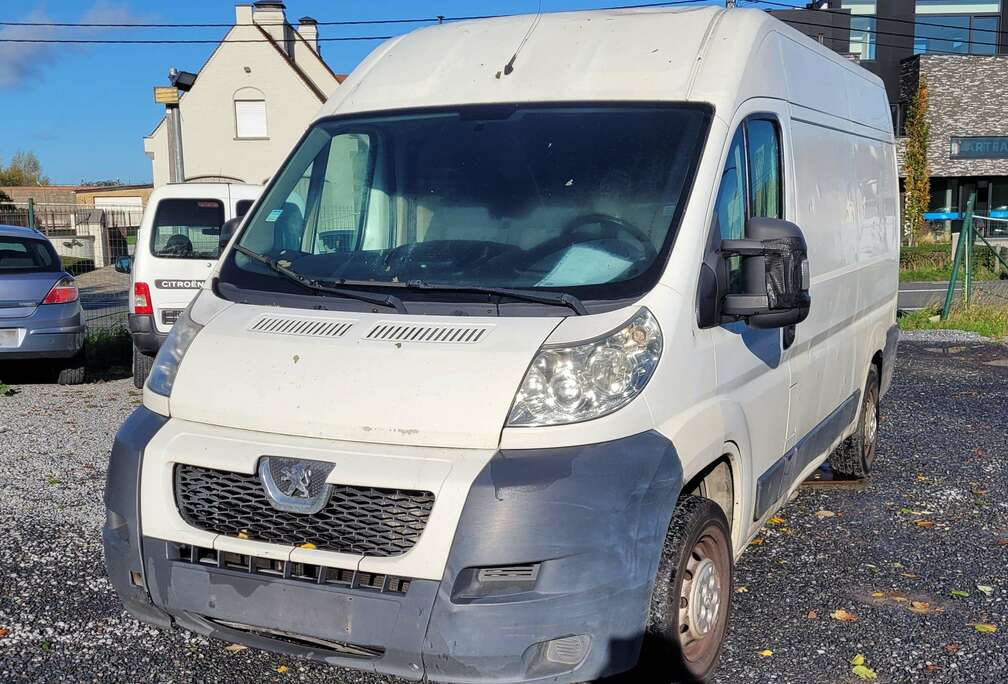 Peugeot 2.2HDI 96kw/130pk L2H2 2012  EERST LEZEN