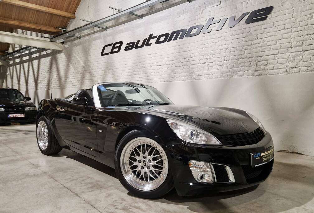 Opel GT 2.0 Turbo
