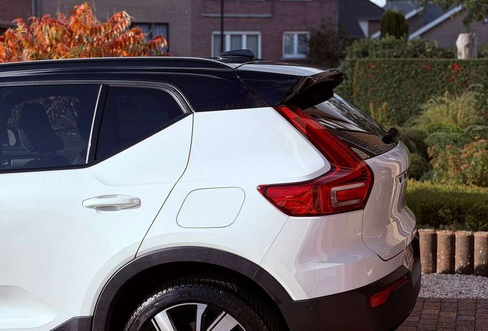 Volvo EX40 Fully Electric Single Motor RWD Plus Dark