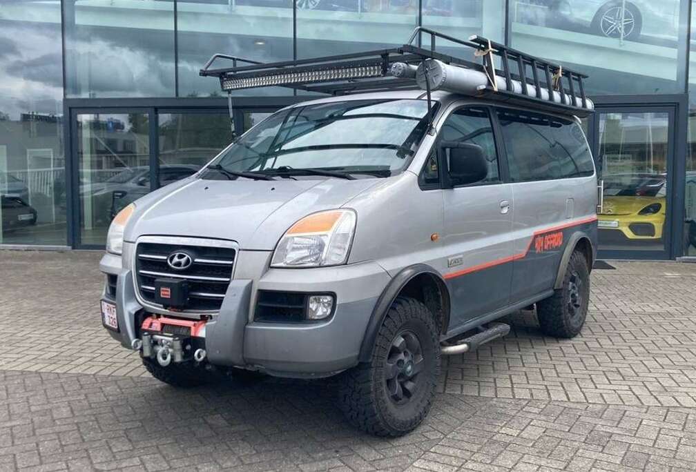 Hyundai H200 4x4 High + Low Lichte Vracht