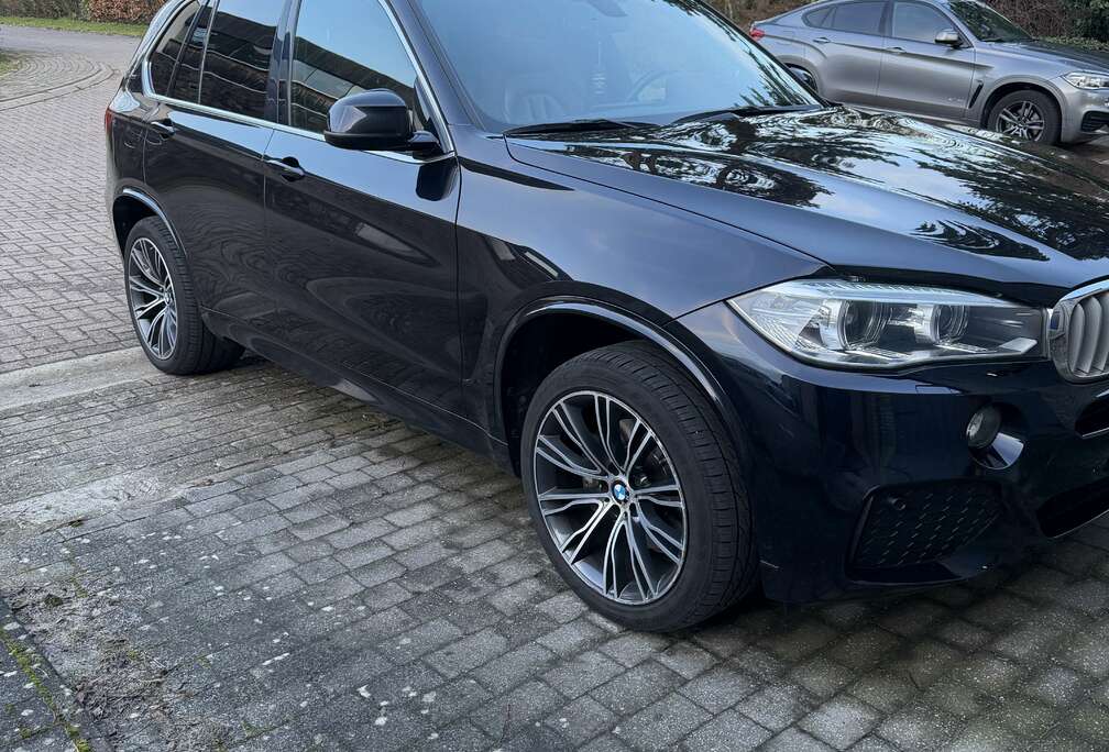BMW X5 xDrive 40e M-pack