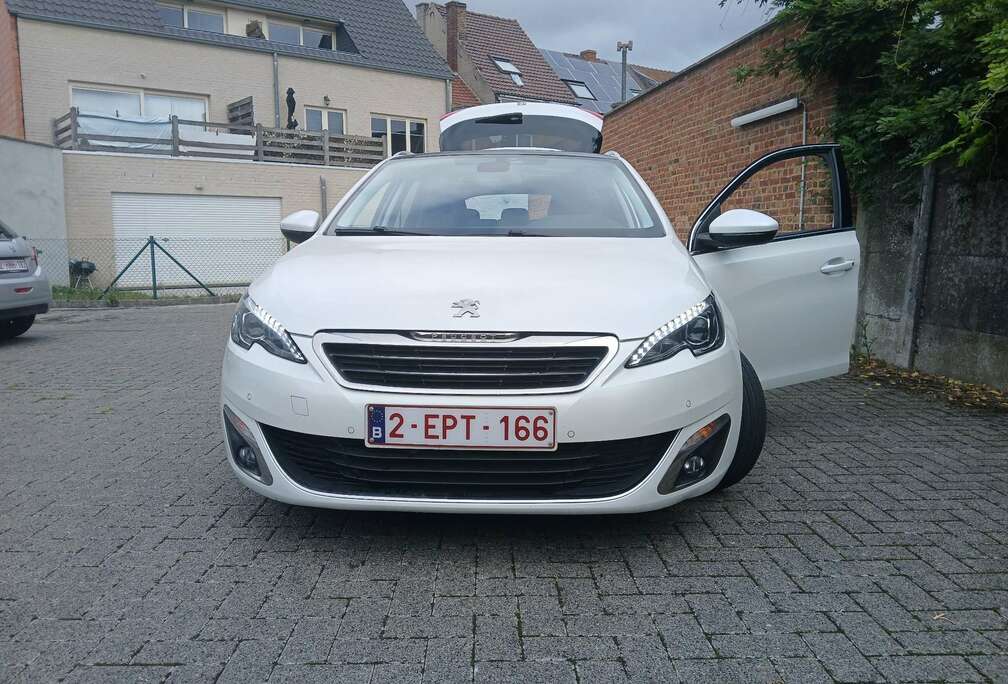 Peugeot SW PureTech 130 Stop & Start Winter Edition
