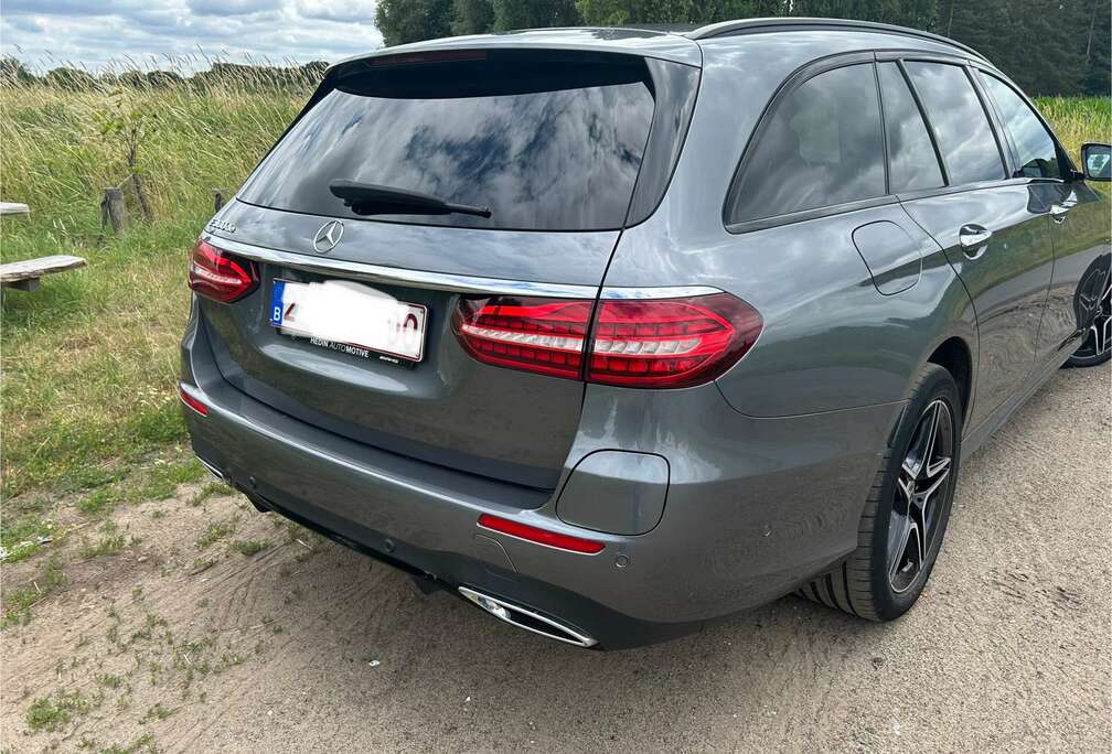 Mercedes-Benz E 300 de 4Matic T 9G-TRONIC AMG Line