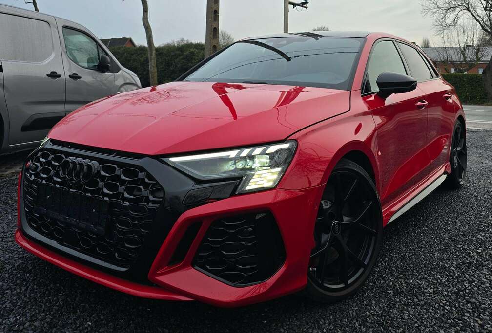Audi RS3 TFSI Sportback quattro S tronic
