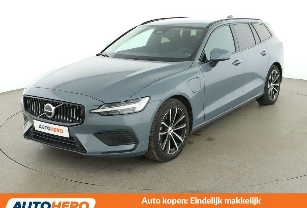 Volvo 2.0 T6 Recharge Plug-in Hybrid Essential AWD