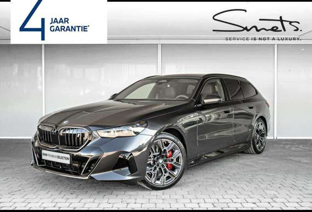 BMW edrive40 Touring-M Pack PRO-Trekhaak-Pano-Camera-B