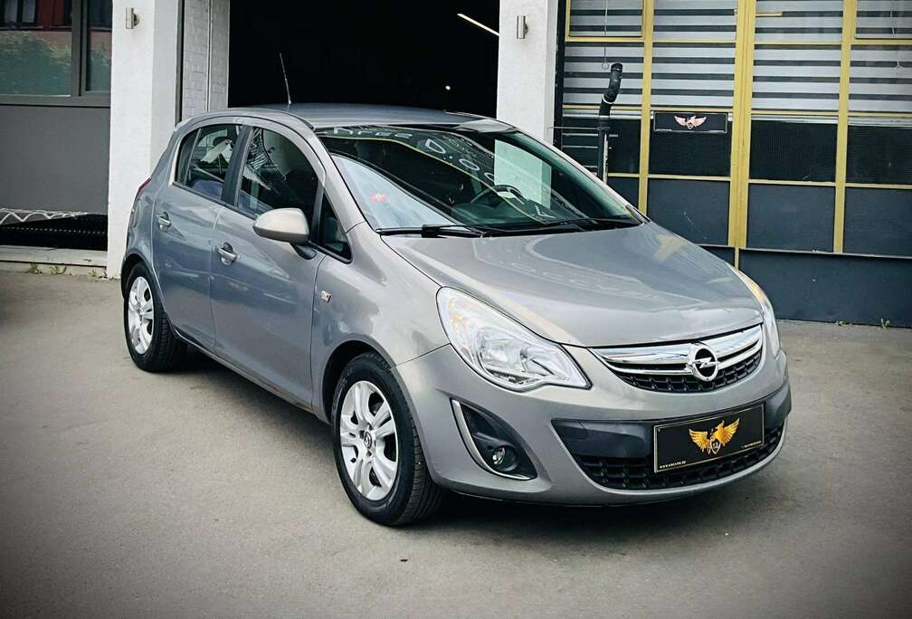Opel Corsa 1.2i ecoFLEX Cosmo Start/Stop