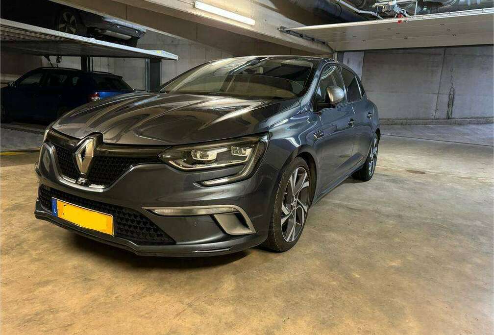 Renault Megane 1.6 TCe GT EDC
