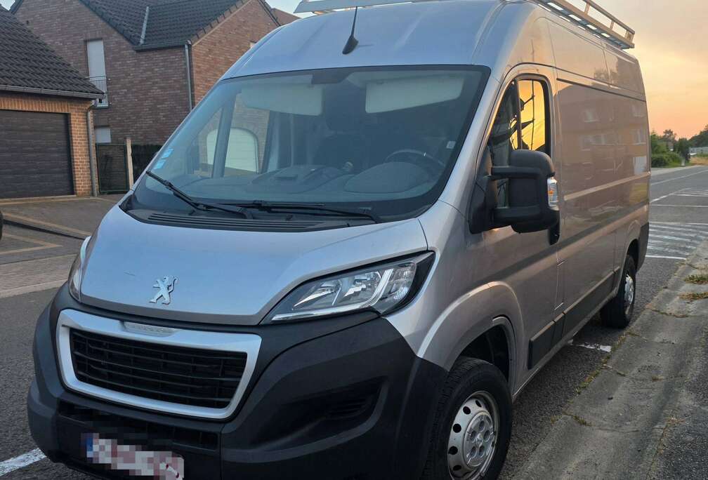 Peugeot 2.2 BlueHDi L2H2 Utility S/S