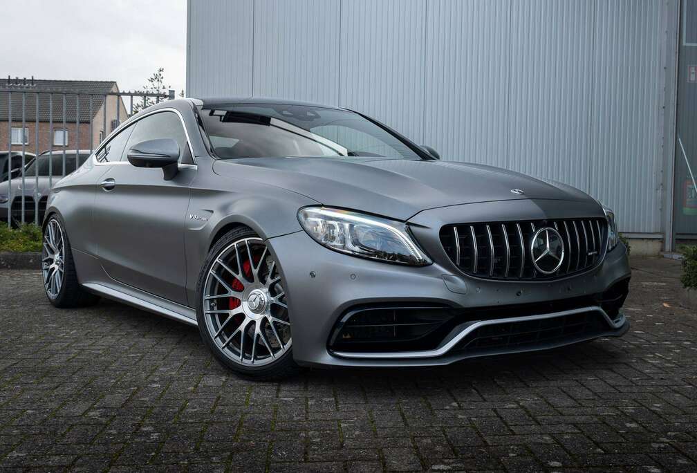 Mercedes-Benz Coupe C 63 S AMG /HUD/Pano/Bucket/Burmester