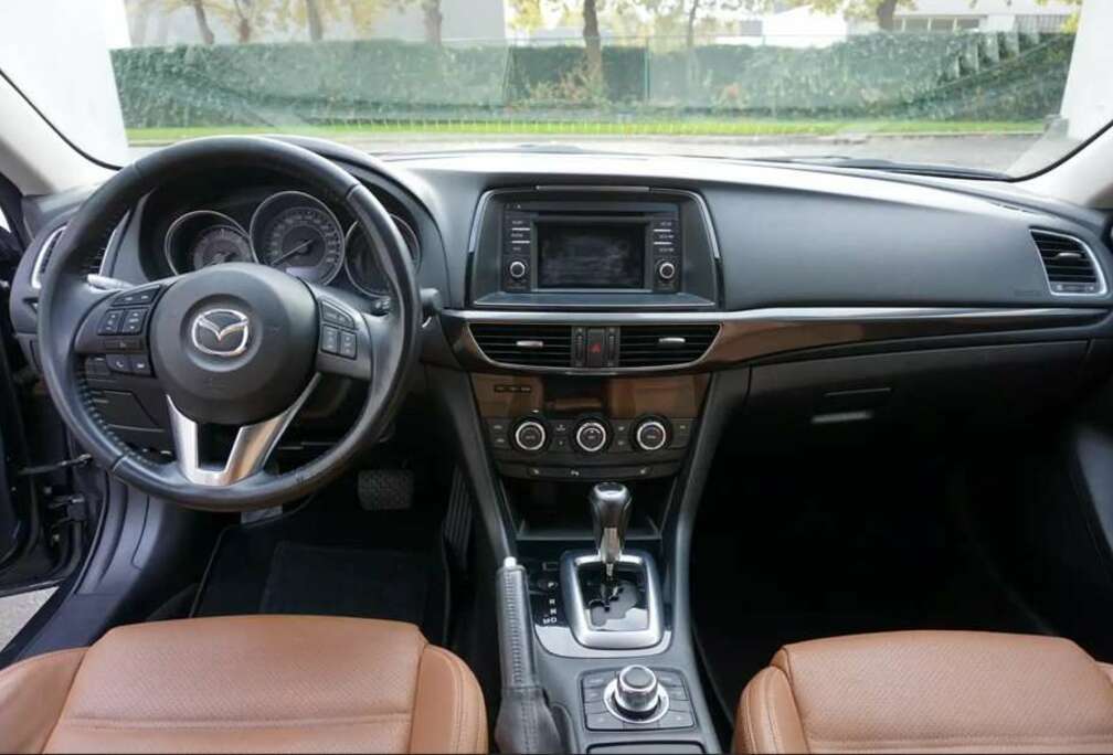 Mazda 6  2.2 Kombi SKYACTIV-D Aut. Business-Line
