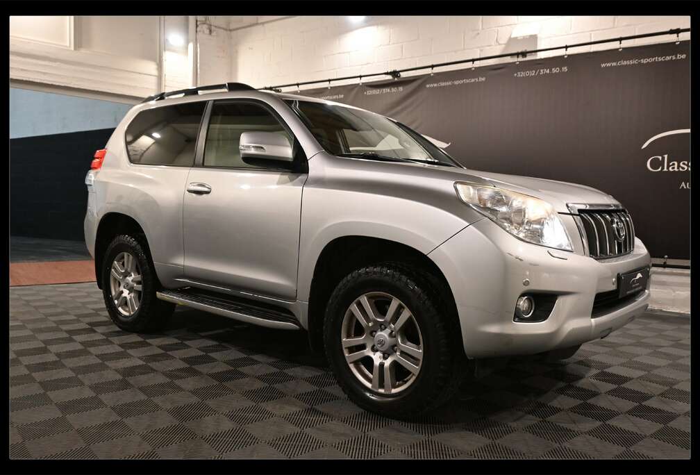 Toyota Land Cruiser 3.0 D-4D FACELIFT / 60 ANNIVERSARY