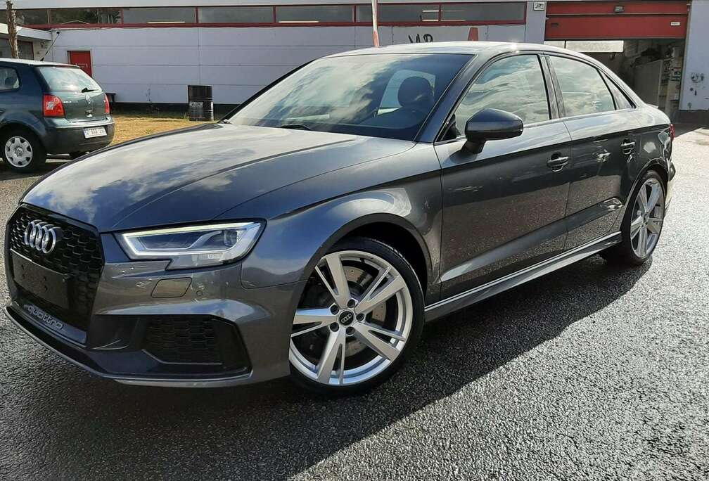 Audi 2.5 TFSI Quattro S tronic