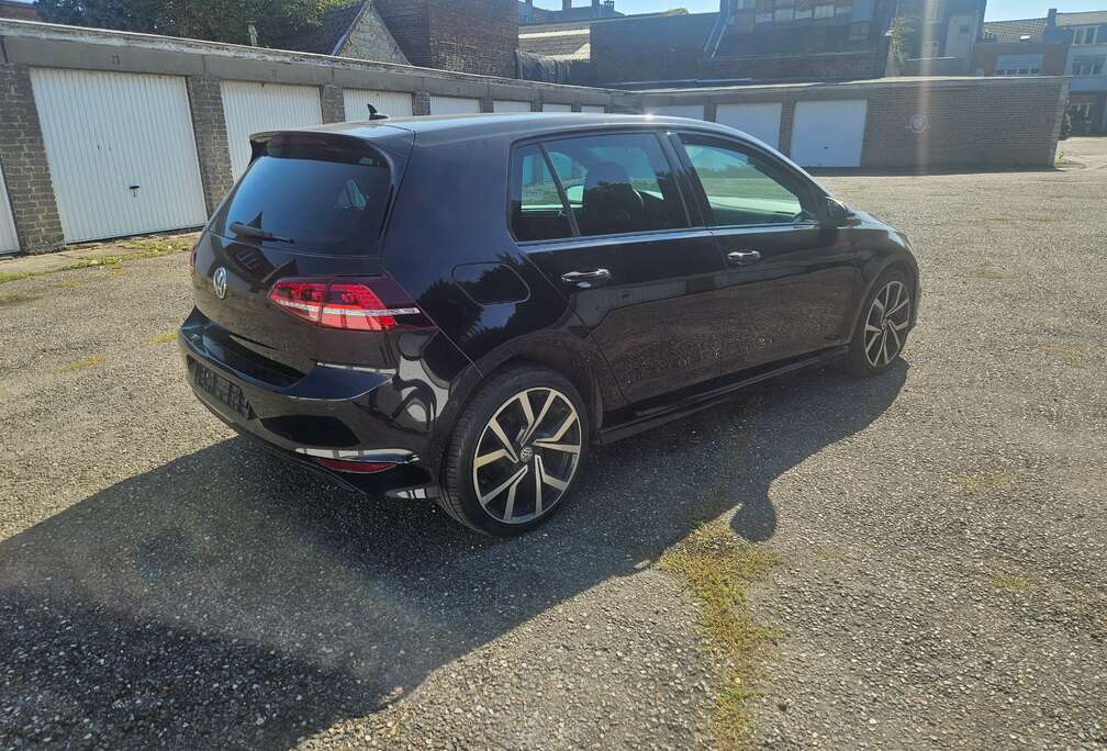 Volkswagen 1.6+CR+TDi+Highline