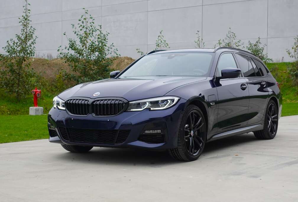 BMW e Touring M Pakket   refined and mystical ensemble