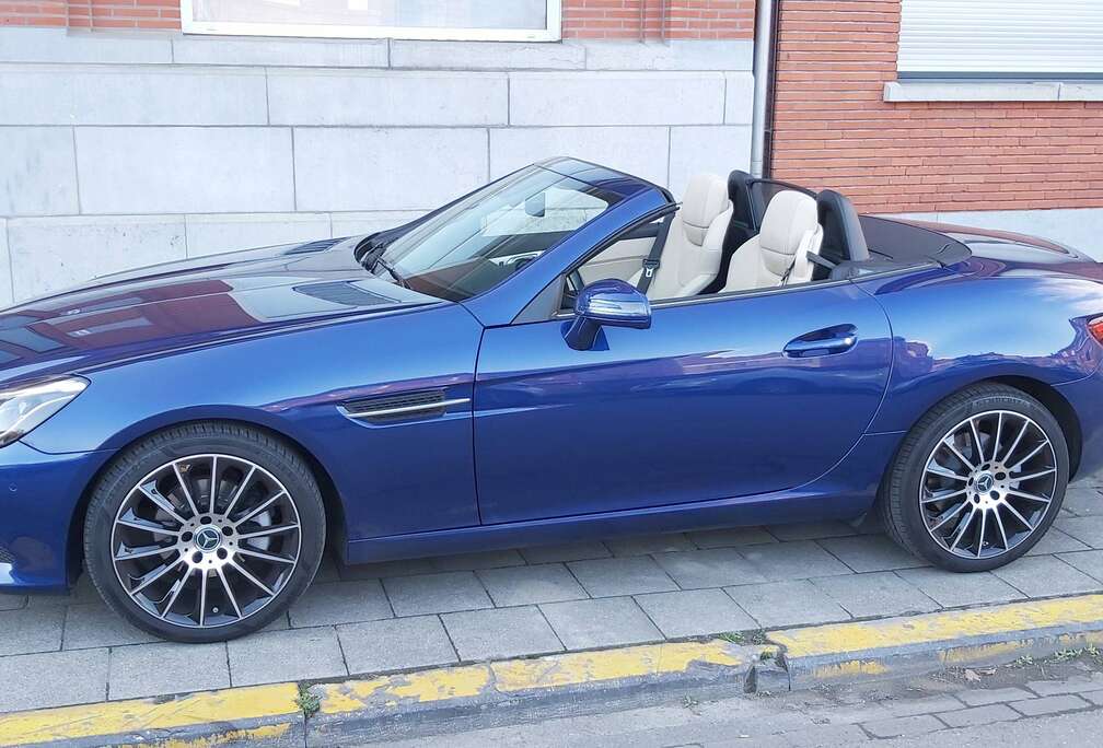 Mercedes-Benz SLC 180 AMG LINE 19000 KM COMME NEUVE HISTORIQUE C