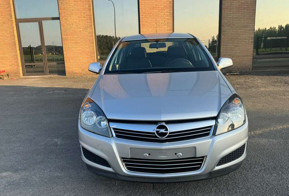Opel Astra 1.6i Enjoy