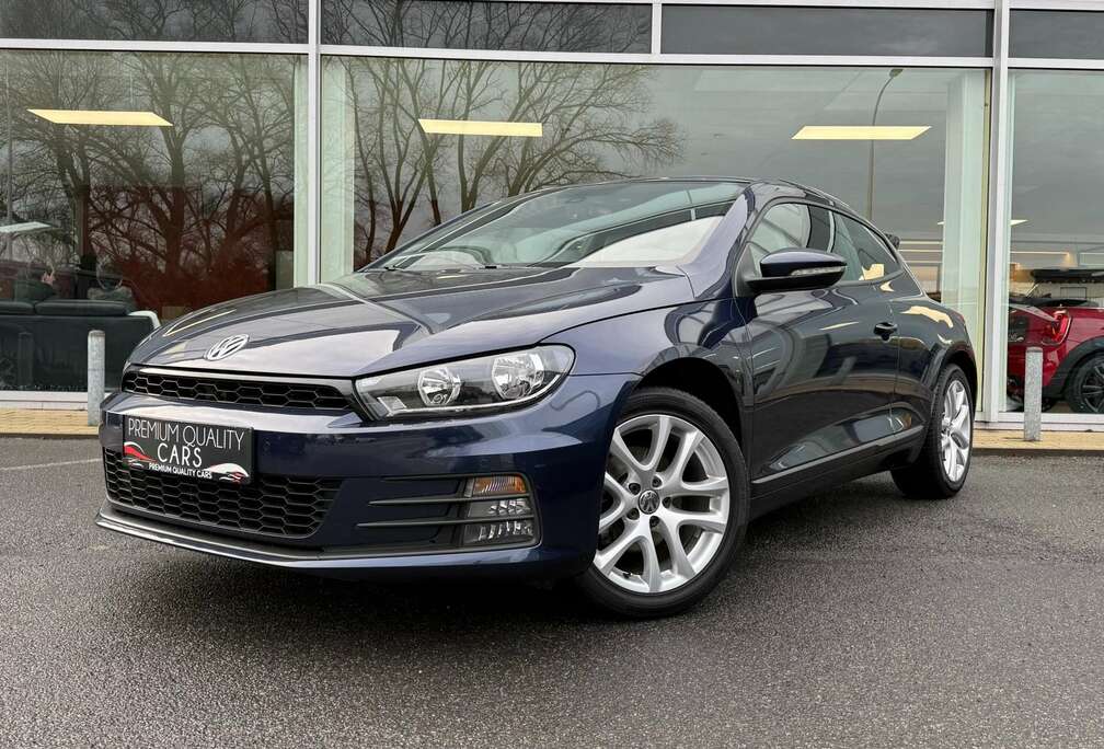 Volkswagen CARPLAY / CAMERA / ZETELVERWARMING / CRUISECONTR