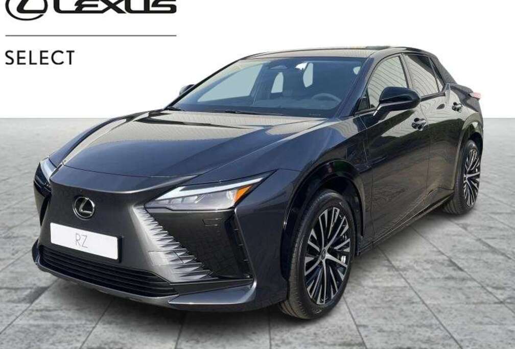 Lexus Privilege Line + Pano