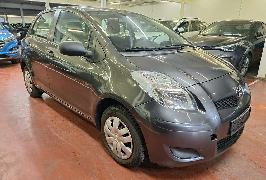 Toyota 1.0i VVT-i Luna