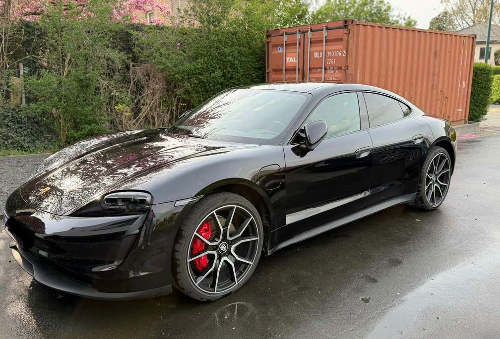 Porsche Taycan 93.4 kWh Taycan 4S