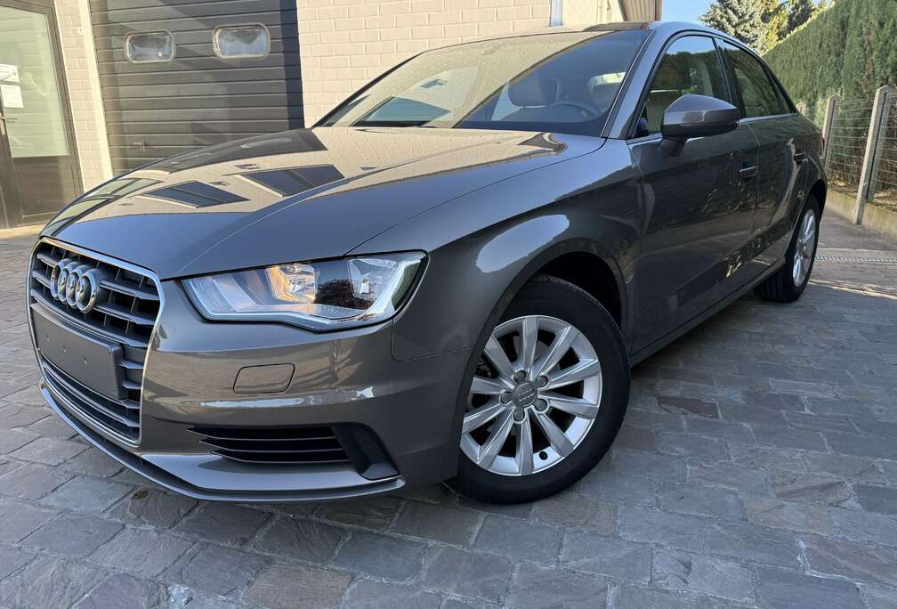 Audi 1.6 TDi Ambition S tronic