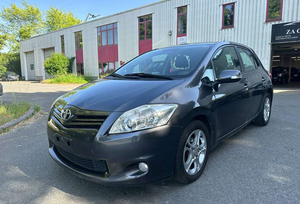 Toyota Auris 1.33i VVT-i Executive