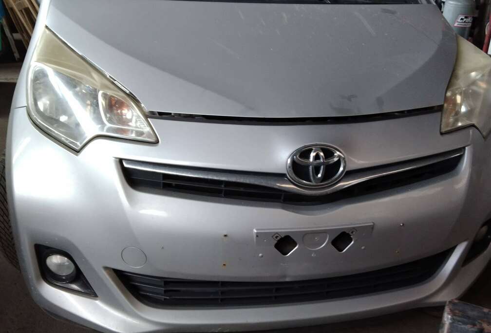Toyota Verso S 1.4 D-4D Skyview