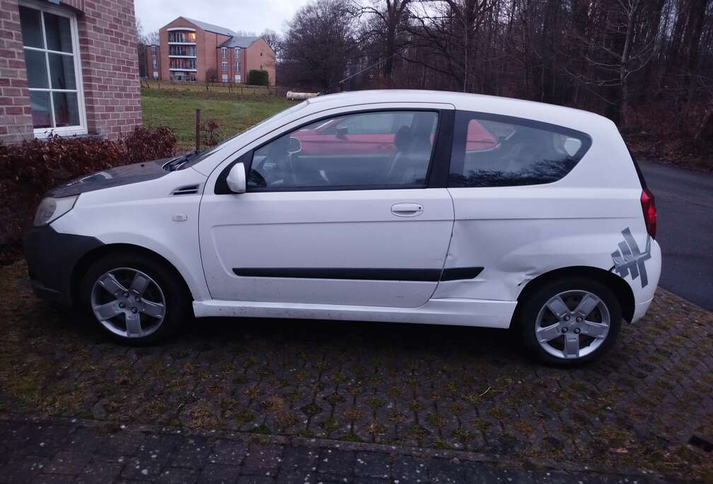 Chevrolet Aveo hatchback 1.2i L