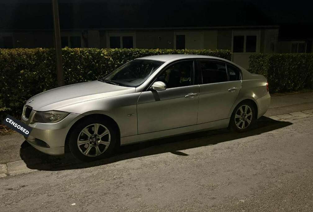 BMW 320i 2L
