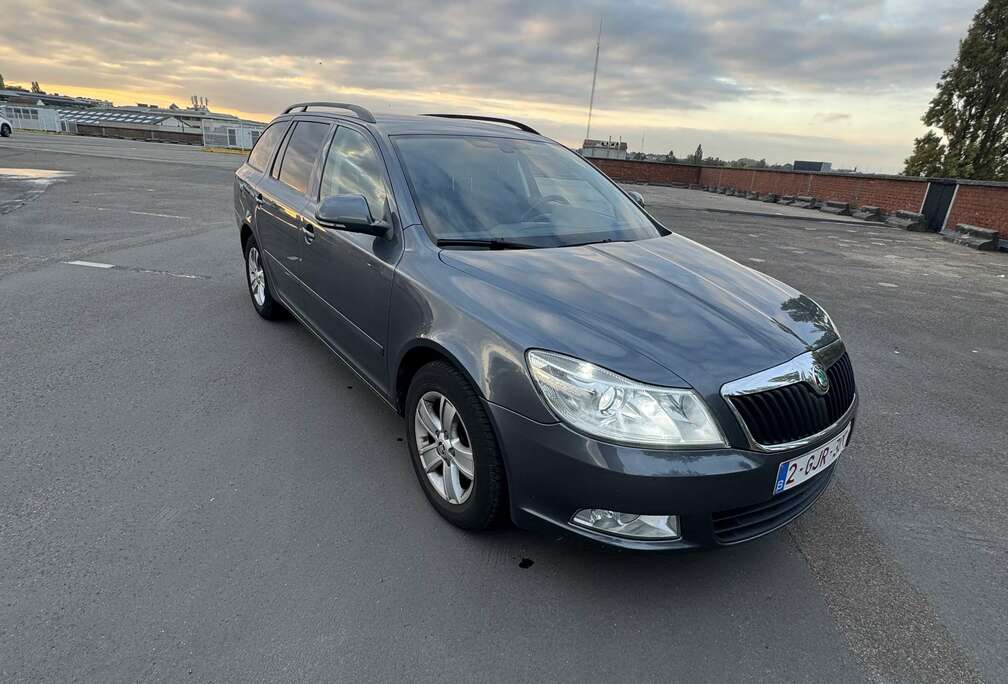 Skoda SW 1.6 CR TDi GTec Ambition DPF