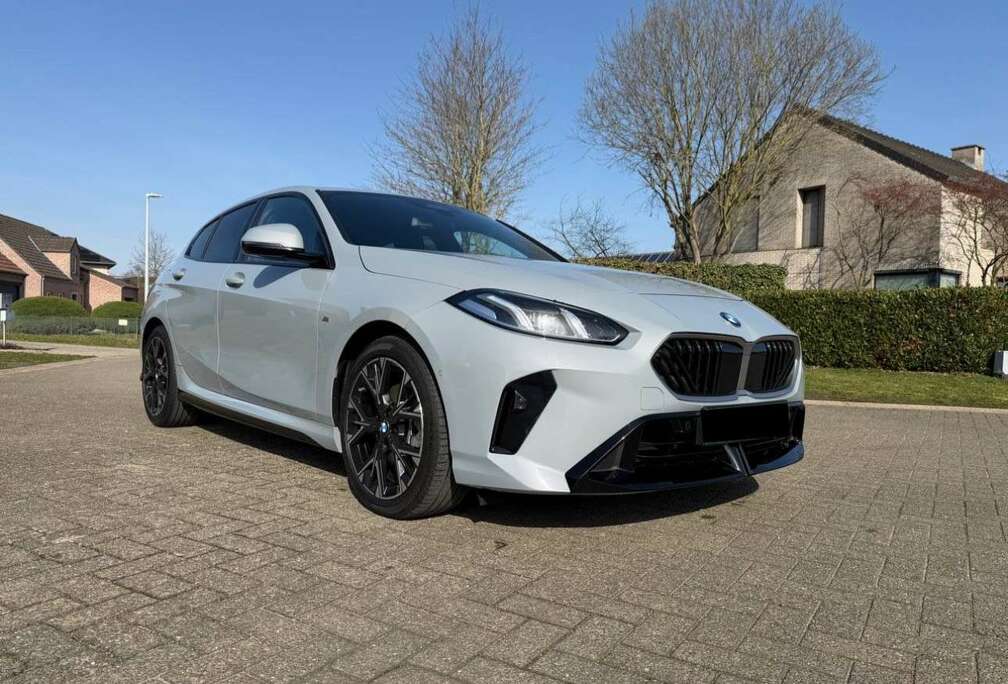 BMW BMW 116 F70 (2025)  12.000 km  Benzine