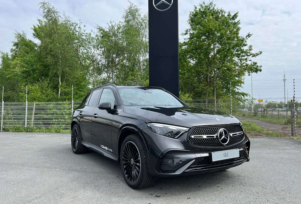 Mercedes-Benz 4M Star Edition *Demo*