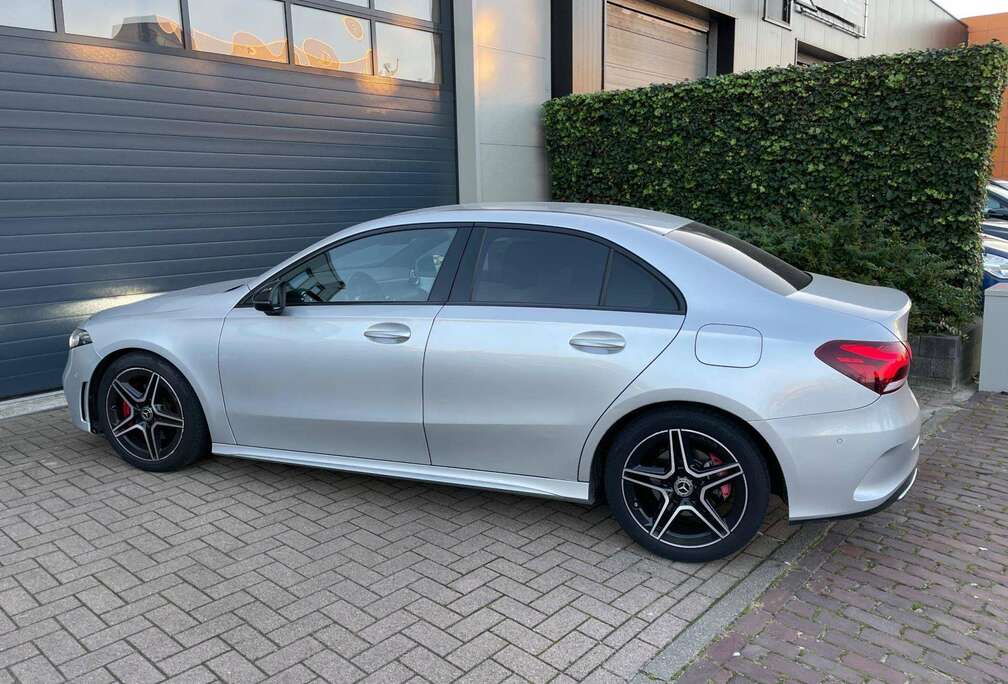 Mercedes-Benz A 200