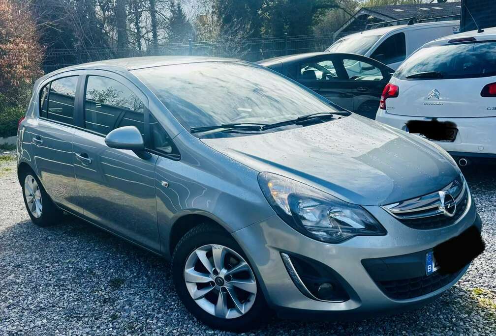 Opel 1.2i Cosmo Easytronic