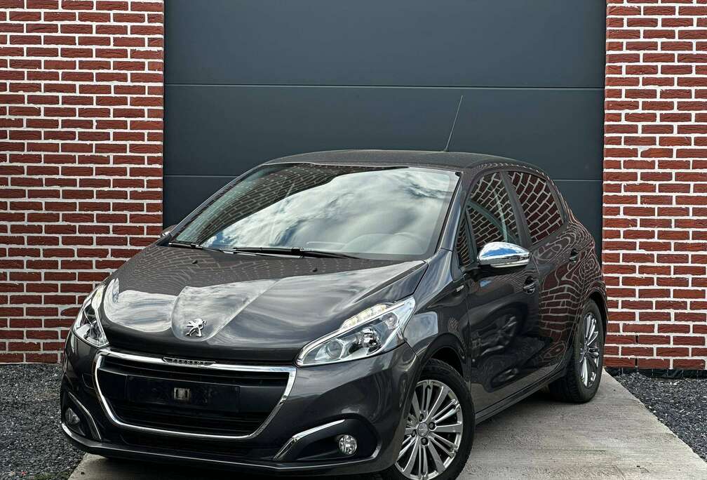 Peugeot 208 1.2i PureTech Style