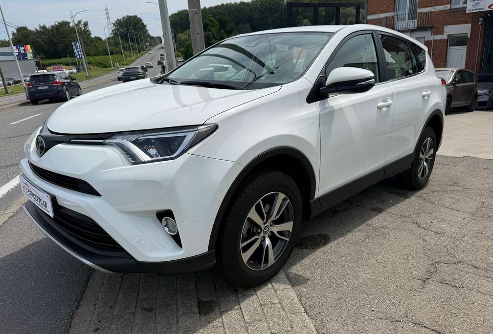 Toyota RAV4 2.0 D-4D 2WD Business //15.790 KMS //