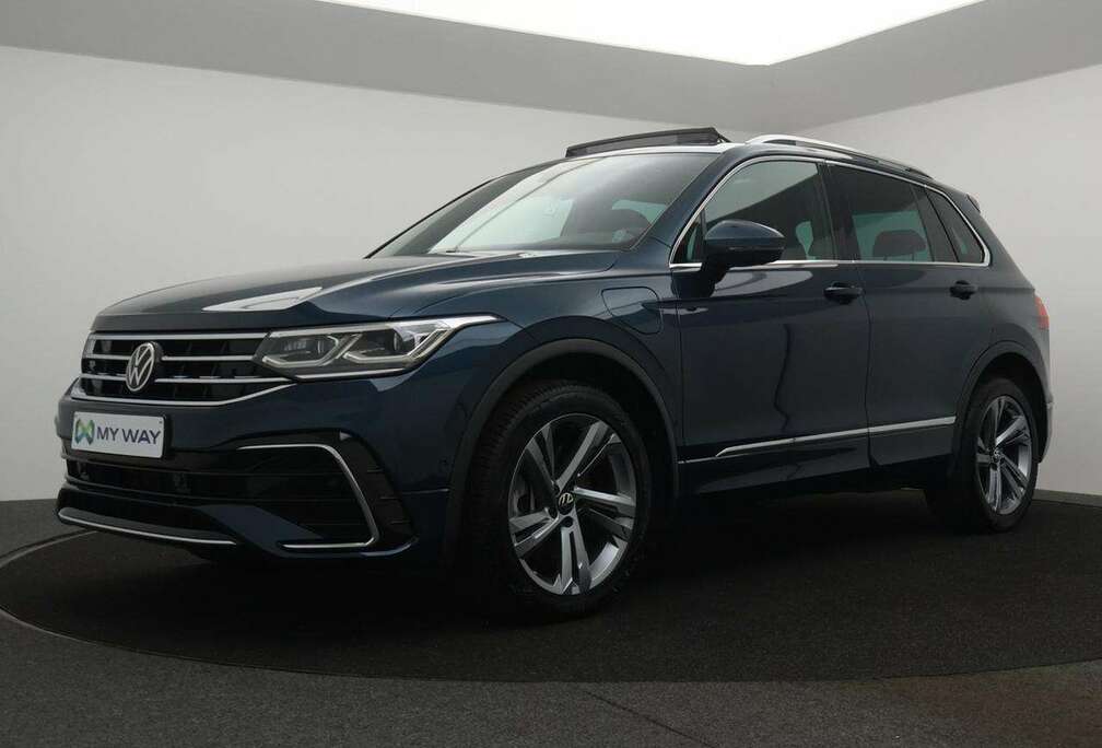 Volkswagen Tiguan eHybrid 1.4 TSI 150pk R-Line AUTOMAAT*NAVI*PANO*ADAPTIVE*TREKHAAK