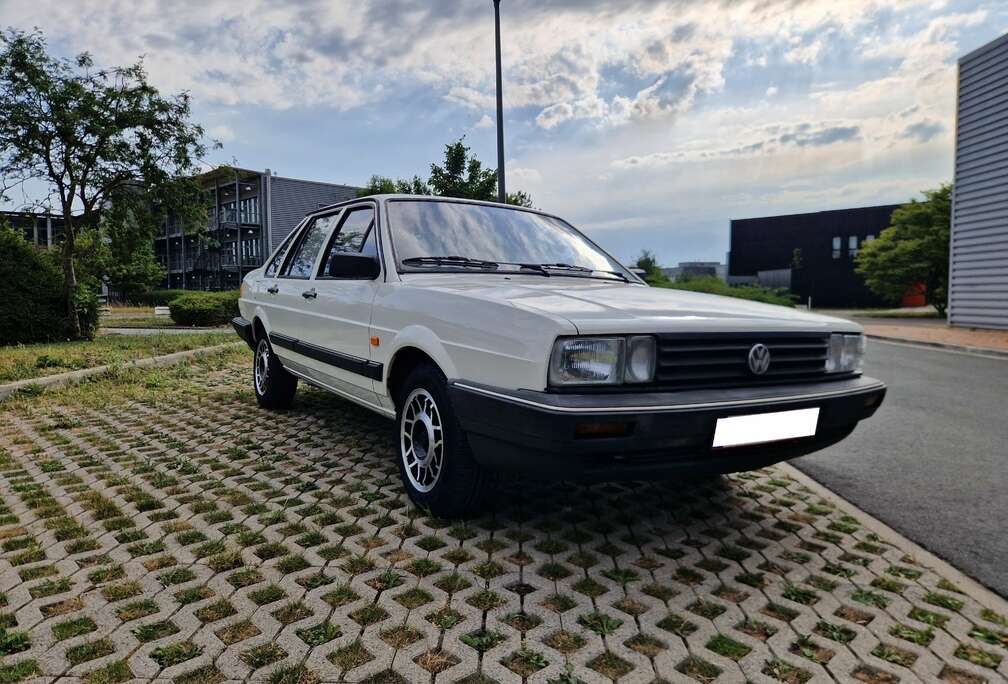 Volkswagen Passat Santana - Prete à immatriculer