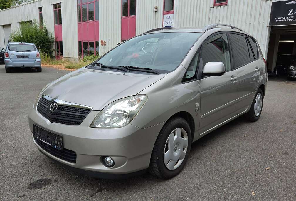 Toyota 2.0 D-4D  Linea Sol