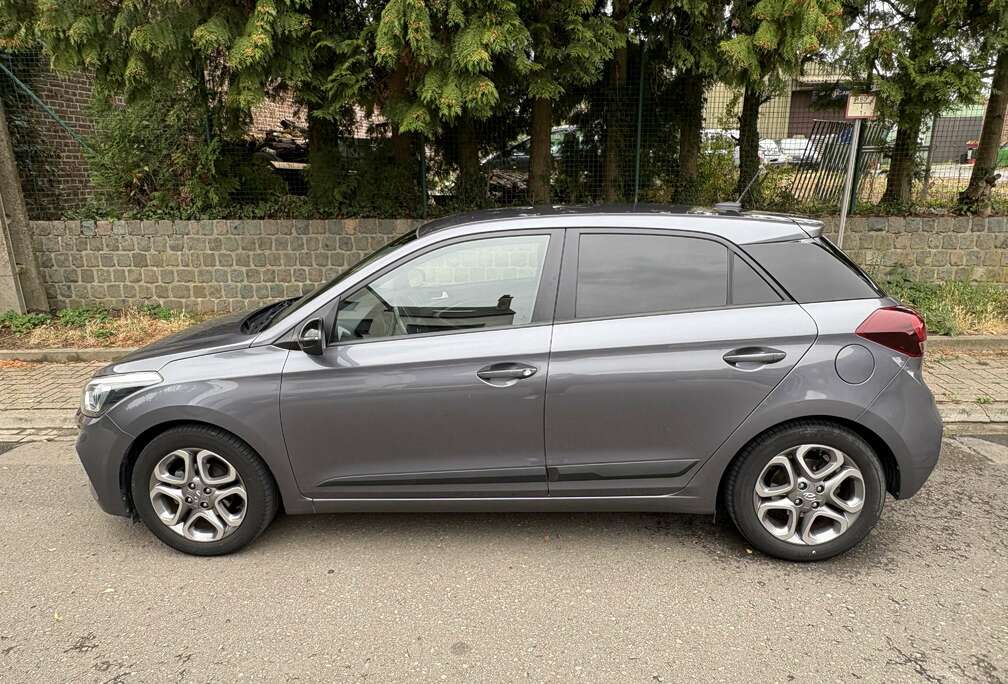 Hyundai Active 1.0 T-GDi Twist Tech Pack #1