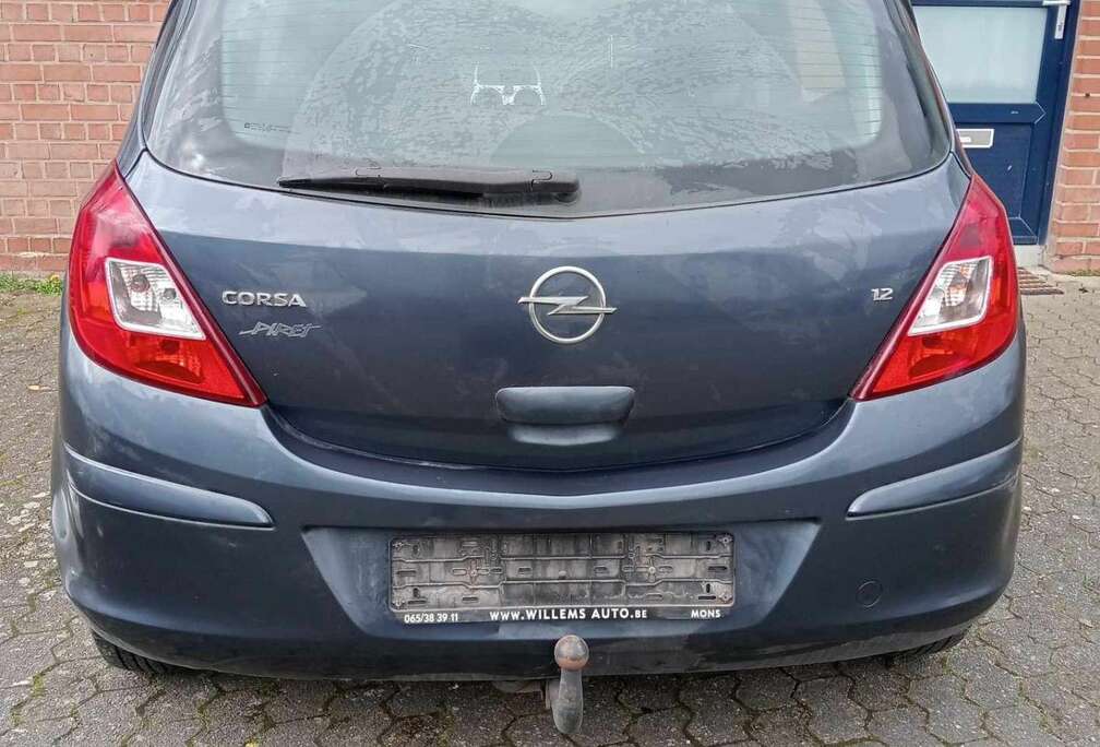 Opel 1.2i Cosmo