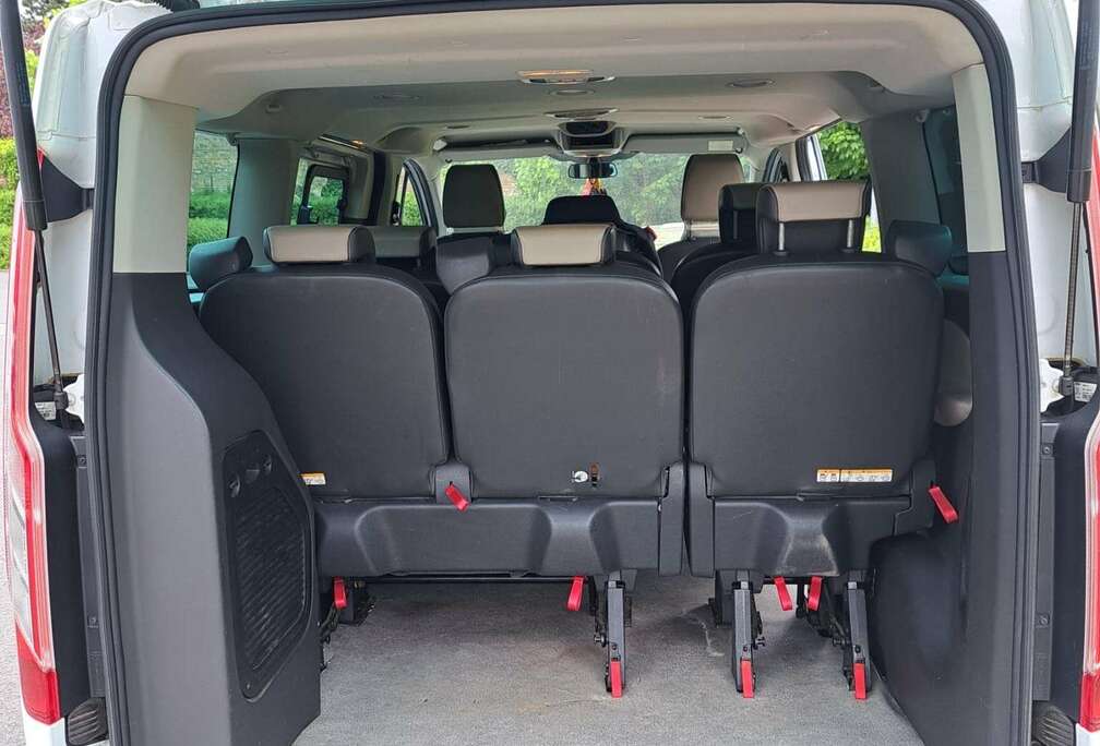 Ford 300 L1H1 VA Limited