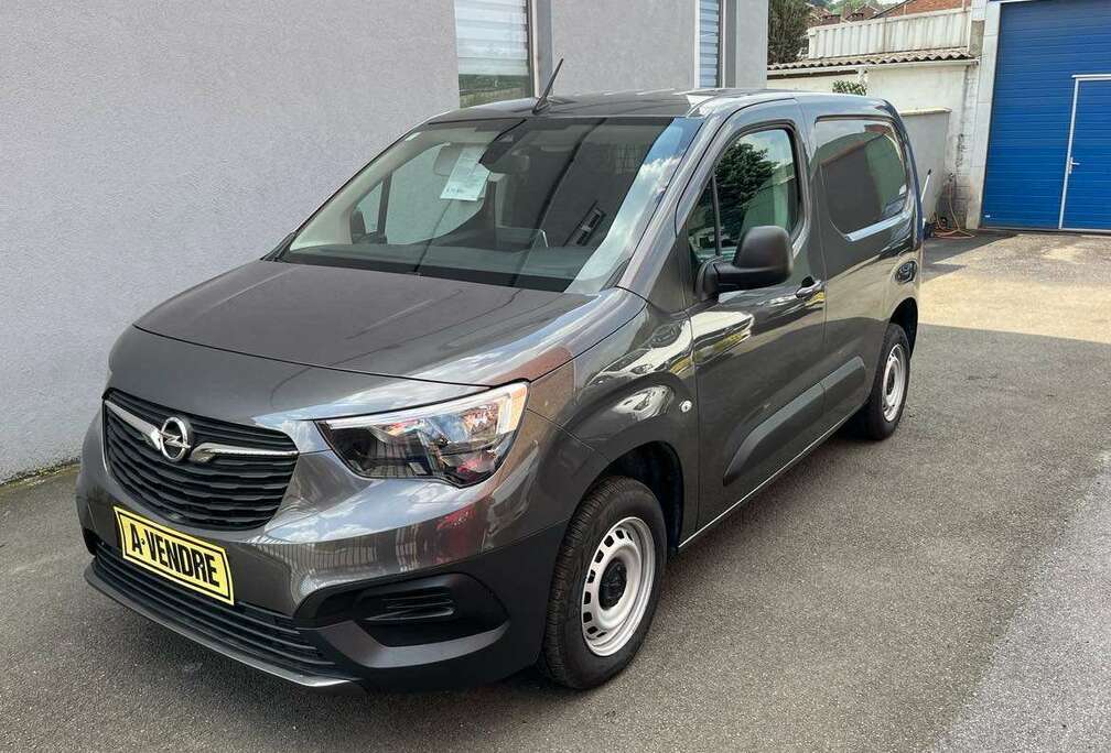 Opel 1.5 hdi 75ch 12 mois de garantie TVA déductible