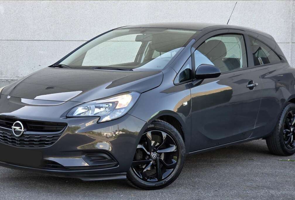 Opel 1.2i Black Edition
