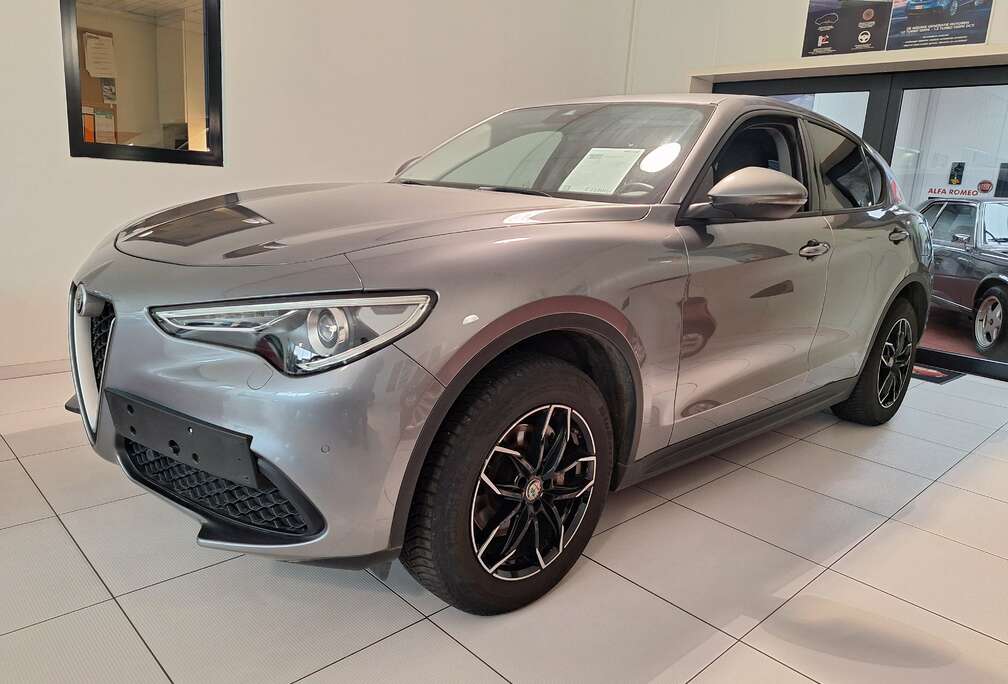 Alfa Romeo 2.0 T AWD Super