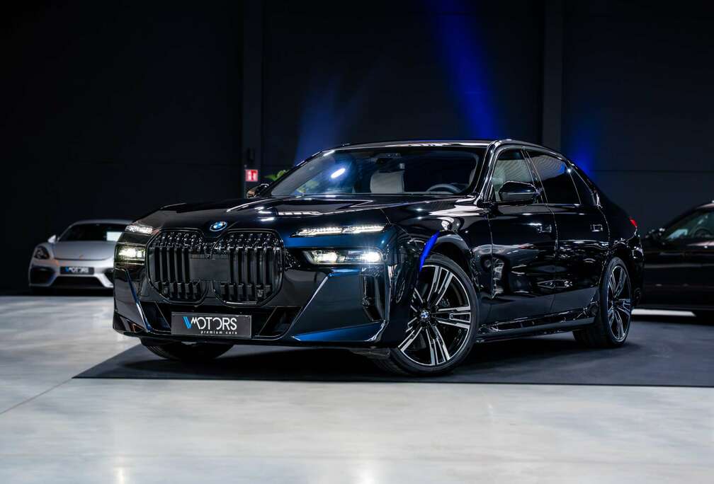 BMW xDrive60  M Sport Pro  31 Theatre Screen  Executive Lounge  B&W Diamond  Sky Lounge  Full Options