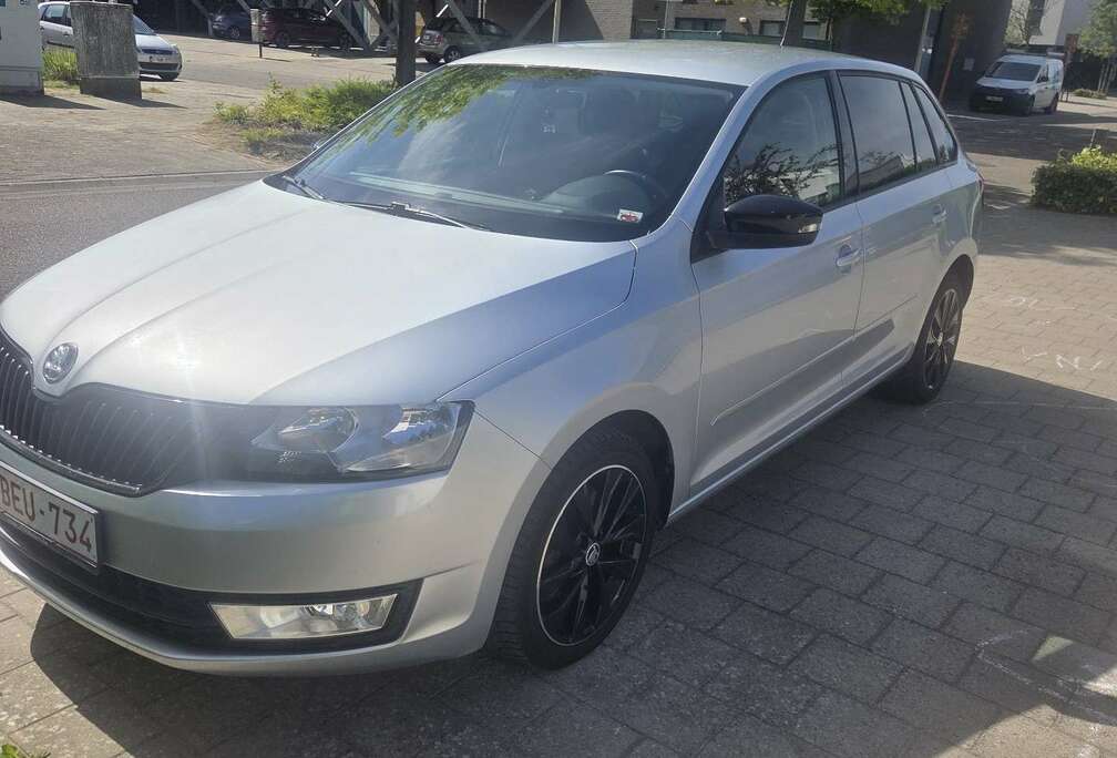 Skoda Rapid 1.4 TSI Spaceback Ambition DSG