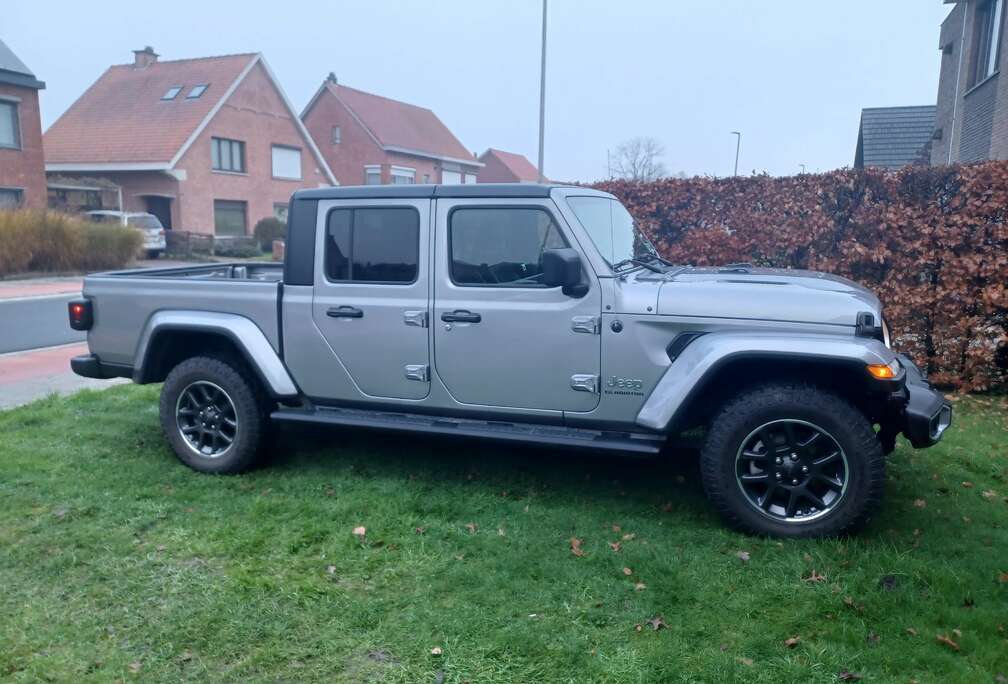 Jeep Overland 3.6 benzine + LPG